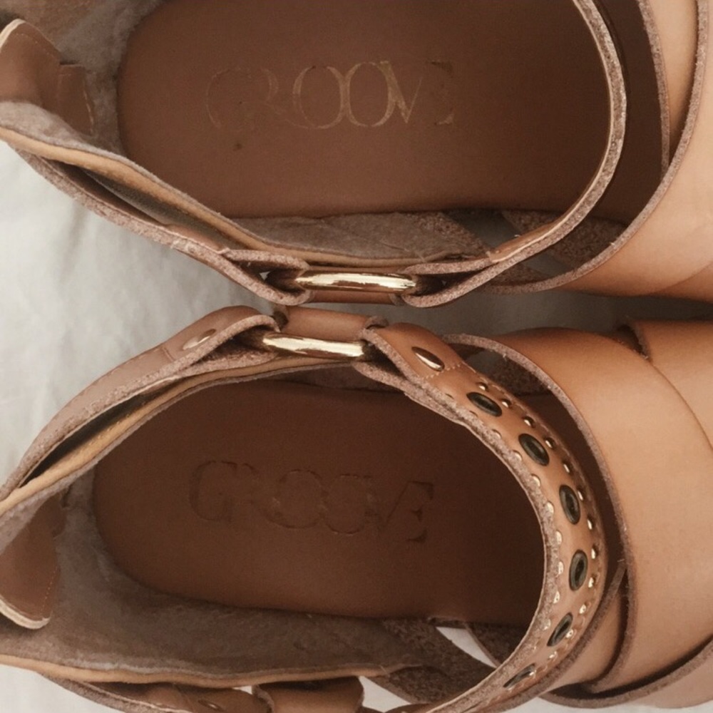 Sandals! - Picture 7 of 8